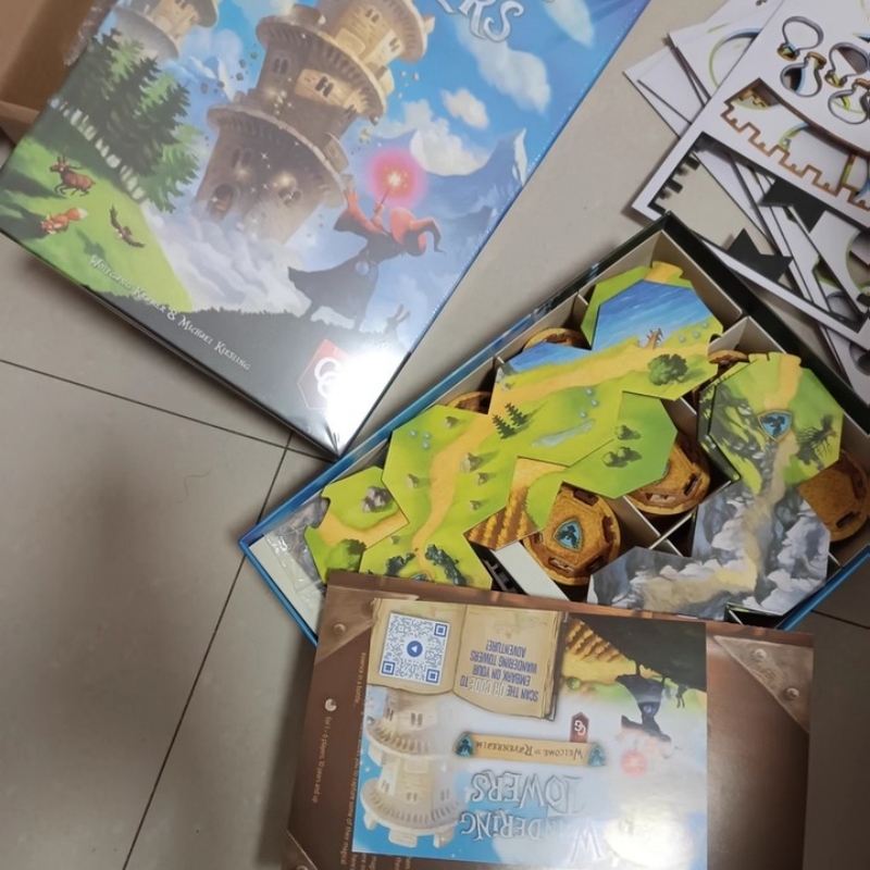 Wandering Towers Strategy Boar - Board Game Arena のレビューと価格