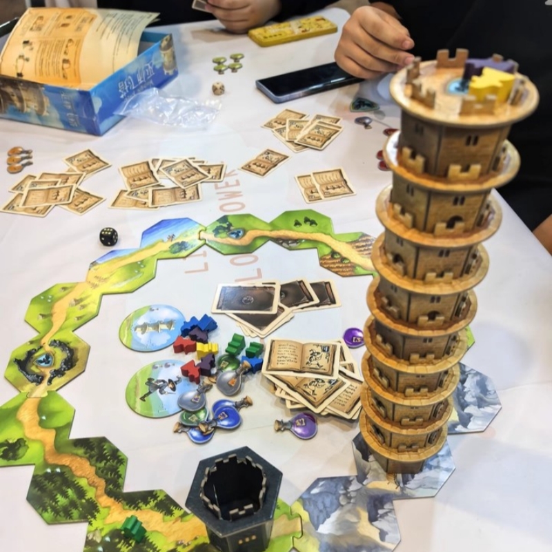 Wandering Towers Strategy Boar - Board Game Arena のレビューと価格